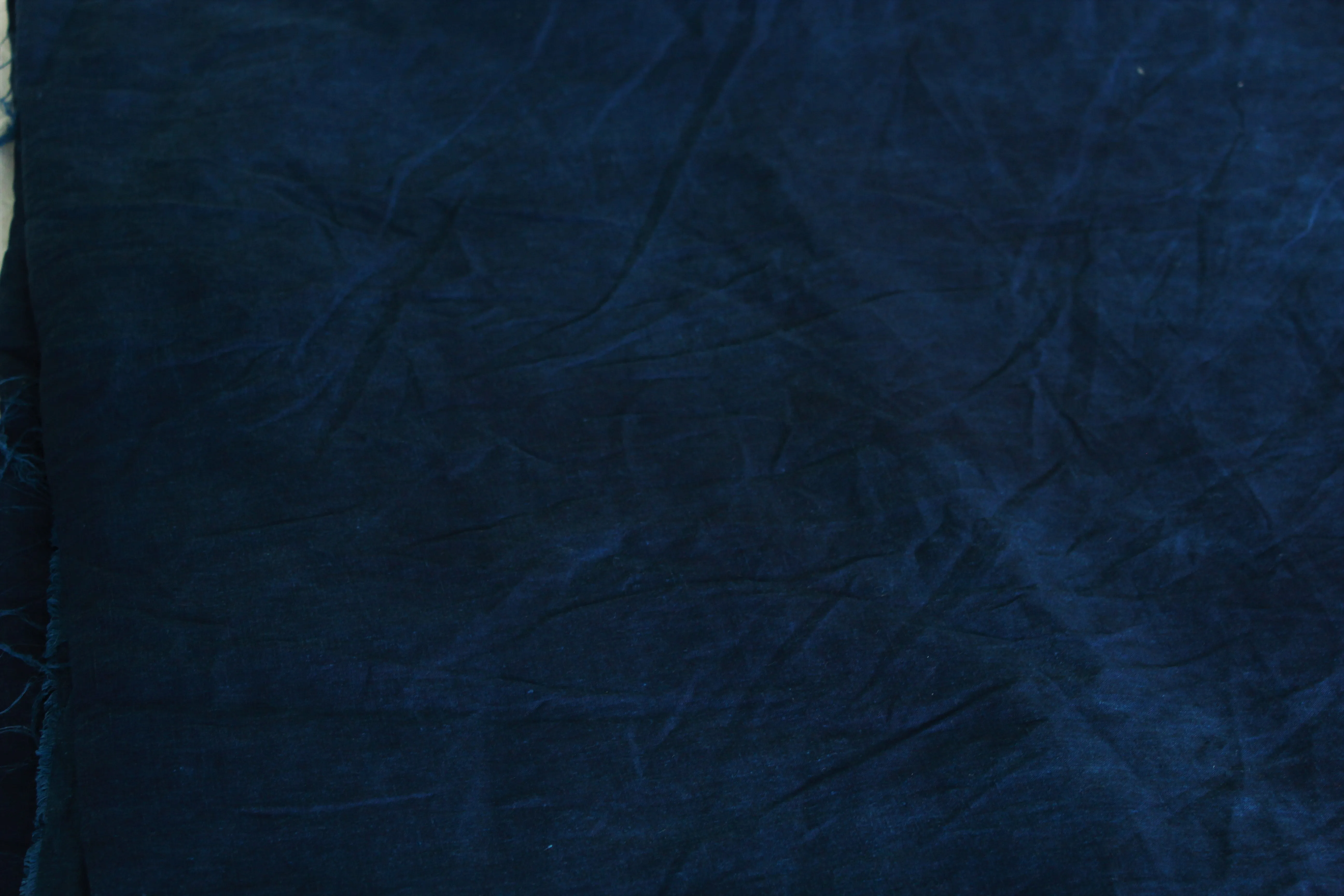 DARK ITALIAN BLUE ~ Naturally dyed Italian oversized Linen Fabric