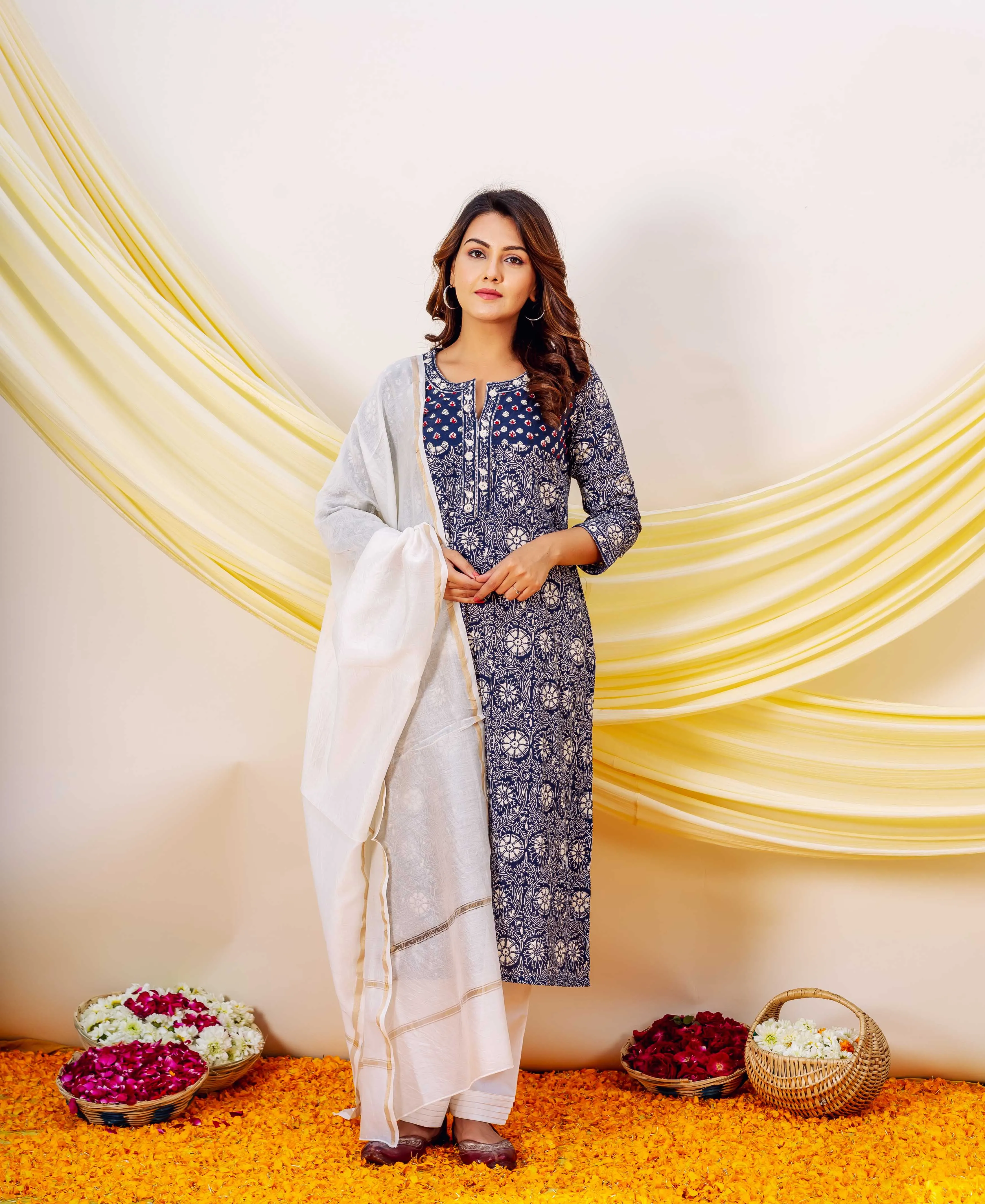 Indigo Straight Embroidered Kurta